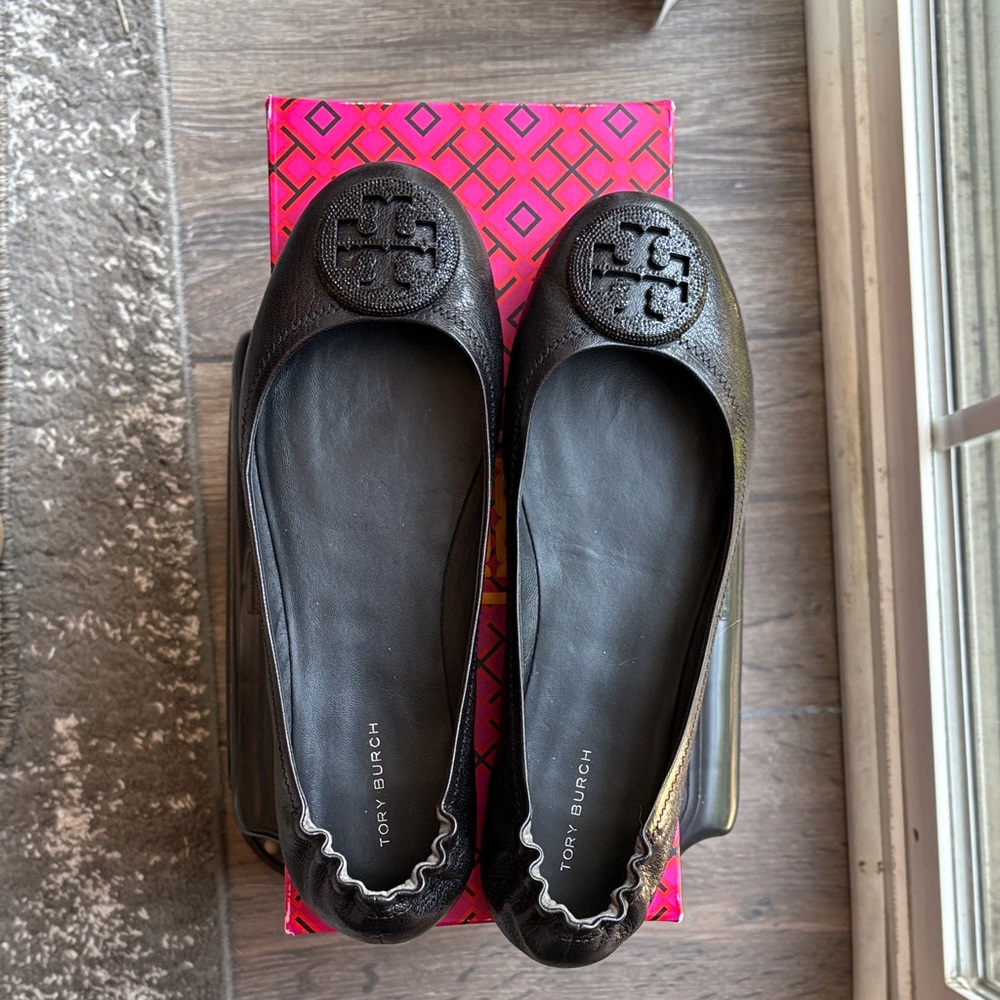 Tory Burch Black Leather Loafers